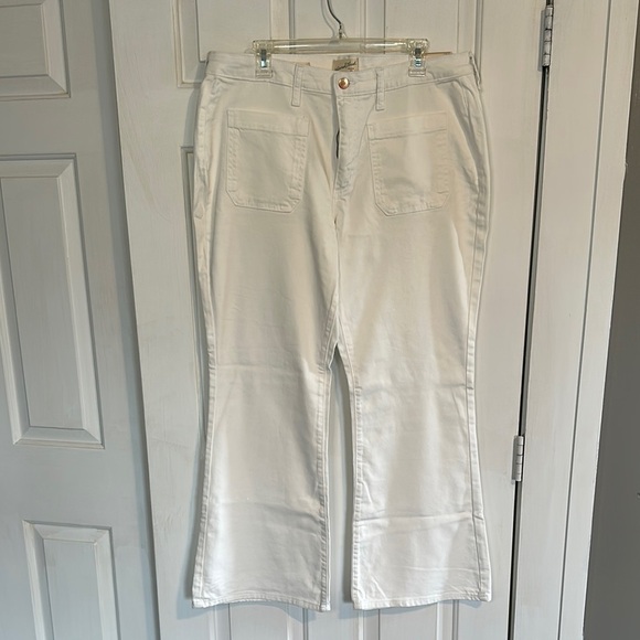 NWT Universal Thread white high rise flare jeans size 16 - Picture 1 of 6